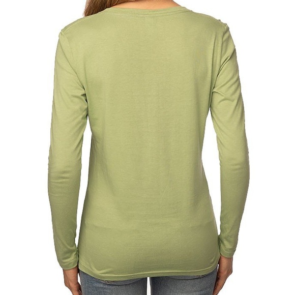 Go Green with This Organic Tee 🔥Price!! - Picture 4 of 4